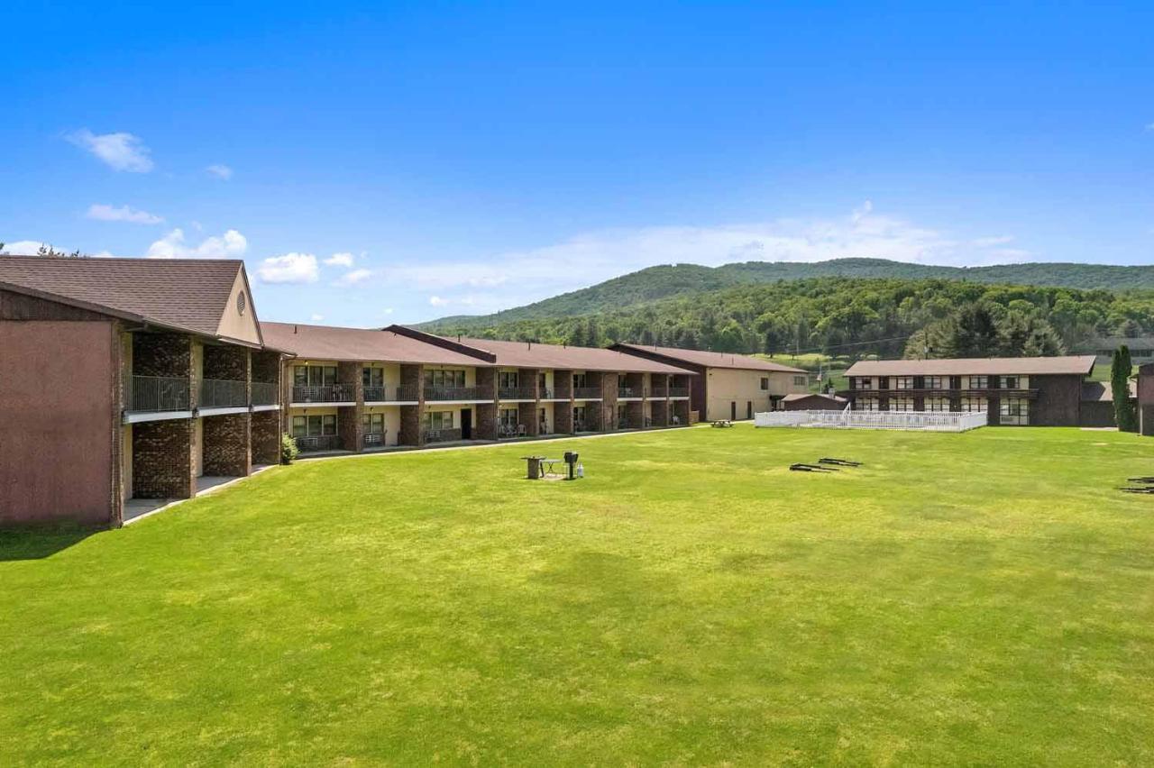 Shadowbrook Resort Tunkhannock 外观 照片
